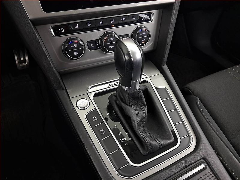 Volkswagen Passat (2018) Alltrack 2.0 BiTDI, 4X4 - fotka 13 z 18