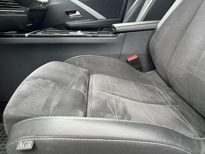 Opel Astra ST GS 1.2T 8AT ČR 1.MAJ odpDPH - fotka 11 z 53