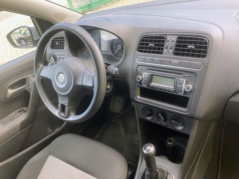 Volkswagen Polo 1,2 (51kW)*KLIMATIZACE* - fotka 7 z 11