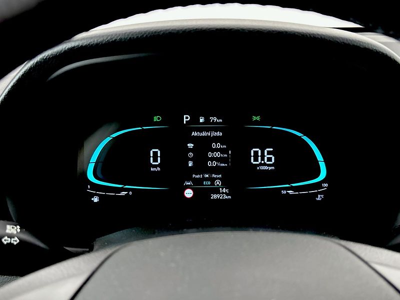 Hyundai i30 Smart DCT - fotka 11 z 26