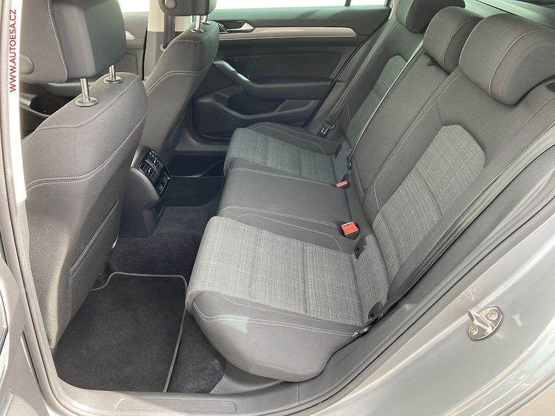 Volkswagen Passat (2020) 1.6 TDi, Business, DSG, LED - fotka 10 z 18