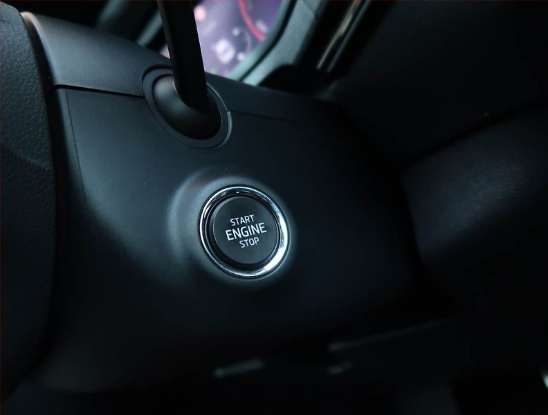 Škoda Karoq (2023) Sportline 1.5 TSI, Sport-Line - fotka 18 z 20