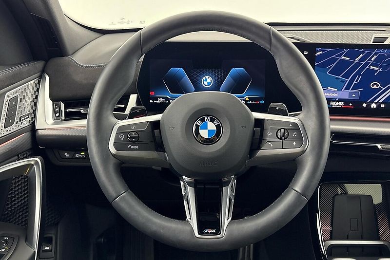 BMW X2 sDrive20i - fotka 8 z 17