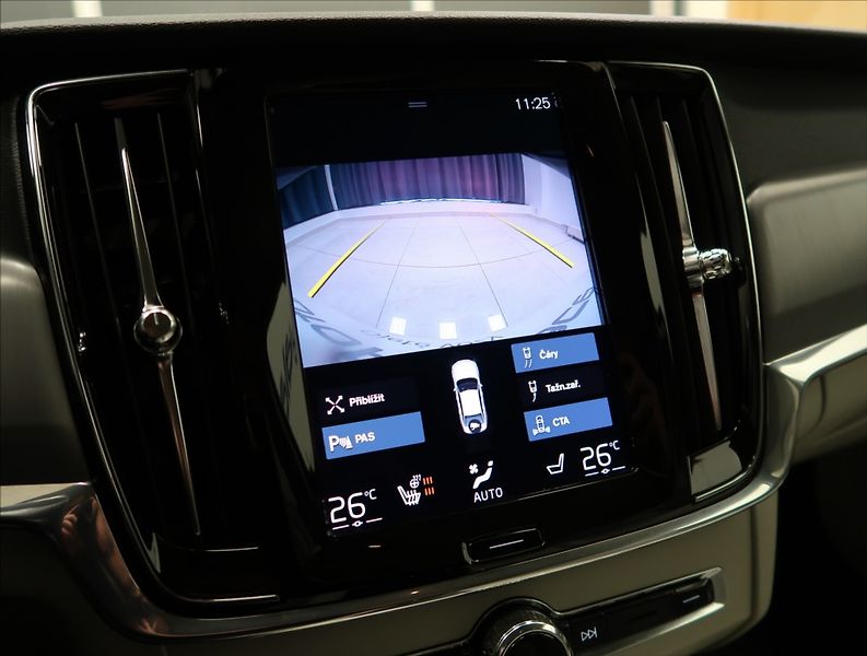 Volvo S90 2,0 D5 AWD INSCRIPTION - fotka 30 z 54