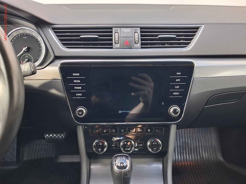 Škoda Superb (2019) 2.0 TSi 4x4, 2.maj,ČR, DSG - fotka 12 z 22