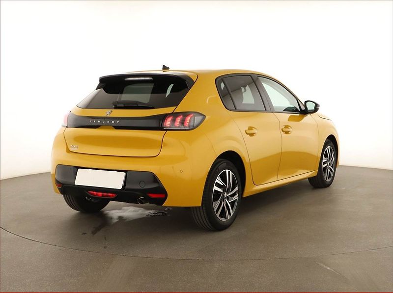 Peugeot 208 (2023) 1.2 PureTech, ČR,1.maj - fotka 5 z 14