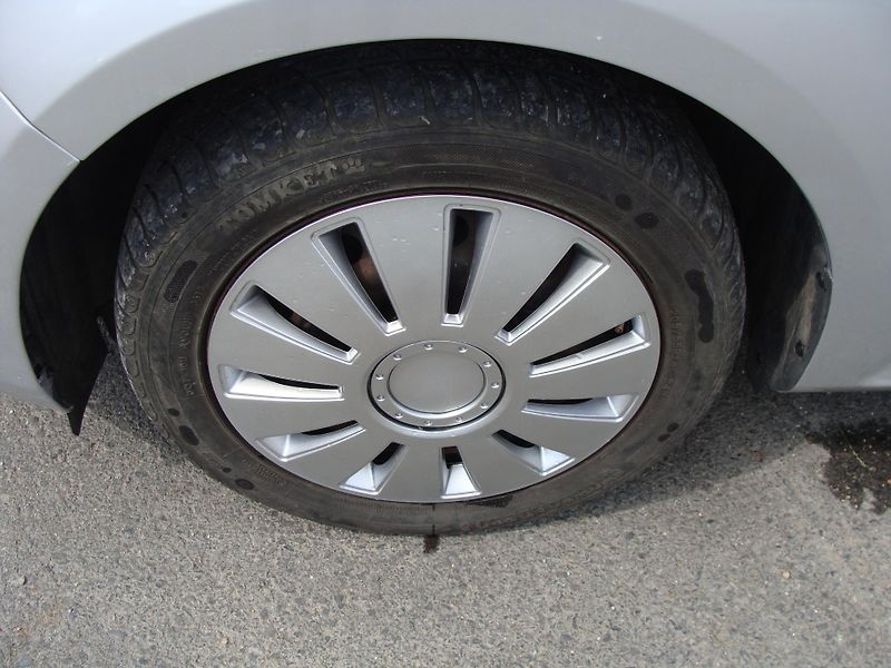 Ford Mondeo 2.0 TDCi, 103 kW, klimatizace - fotka 31 z 31