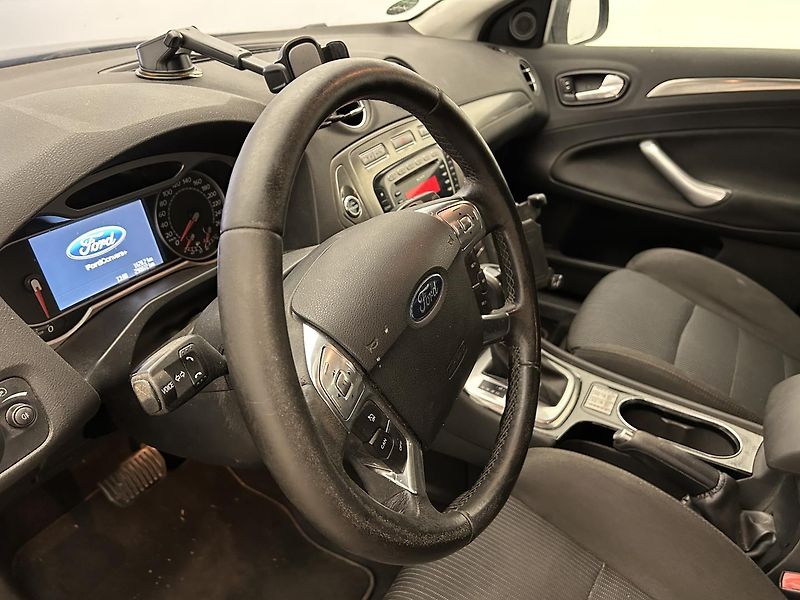 Ford Mondeo 2.0 TDCI Titanium - fotka 9 z 22