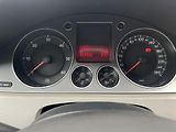 Volkswagen Passat (2008) 1,9 TDi 77 Kw TAŽNÉ - náhled 13