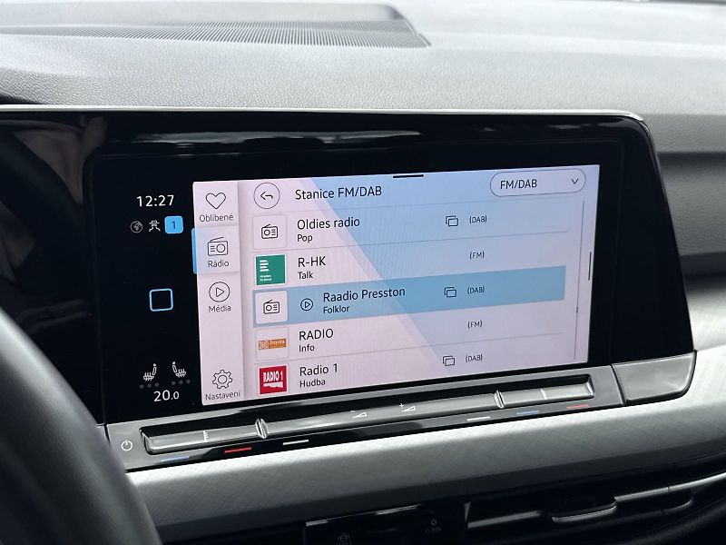 Volkswagen Golf (2022) 2.0 TDI Variant Life - fotka 17 z 30