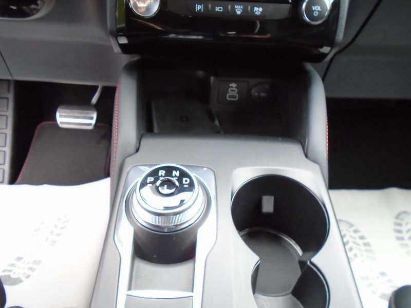 Ford Kuga 2.5 Plug-in-Hybrid ST-Line X  - fotka 22 z 44
