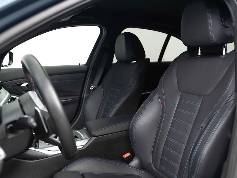 BMW Řada 3 M340d xDrive Sedan - fotka 18 z 22