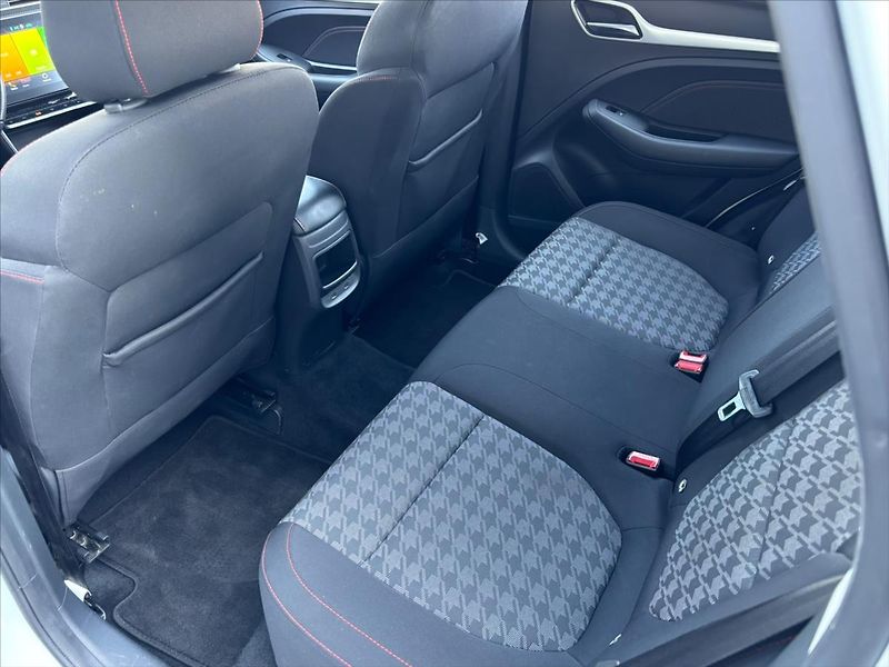 MG ZS 1,5 VTi  Essential Manuál - fotka 22 z 23