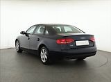 Audi A4 (2010) 2.0 TDI, nová STK - náhled 3