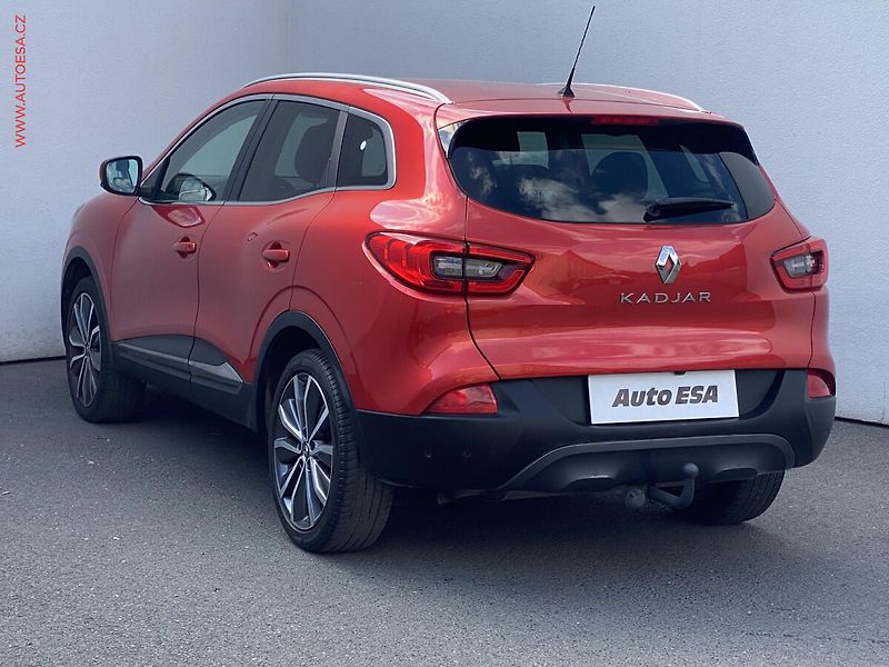 Renault Kadjar (2016) 1.2 TCe, Intense, LED, TZ - fotka 6 z 17