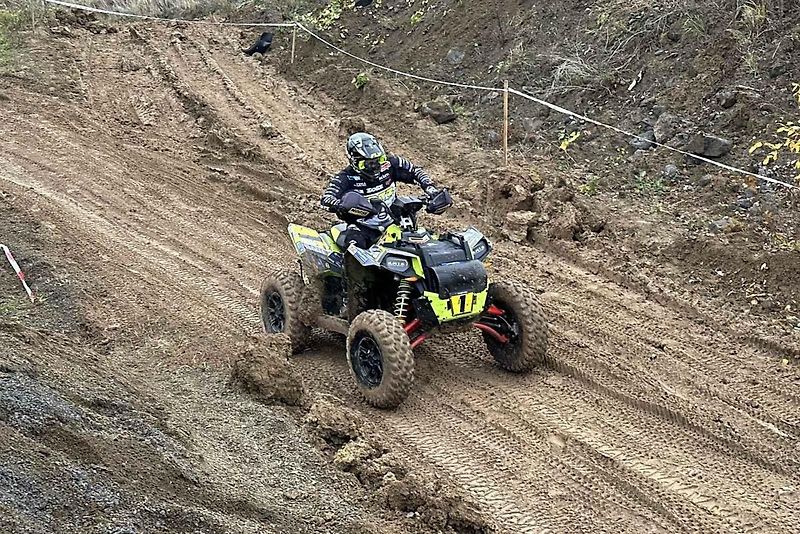 Offroad Maraton Most 2025 v lomu v Braňanech.