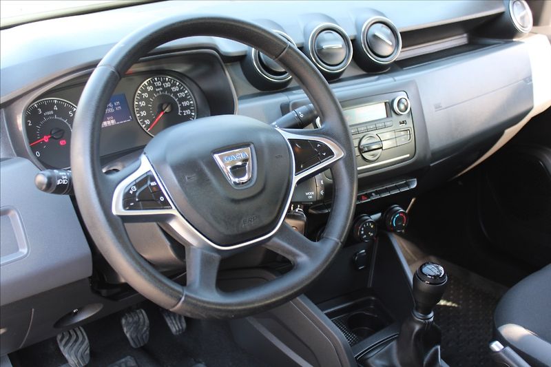 Dacia Duster 1,6 SCe  NOVÉ V ČR - fotka 20 z 22