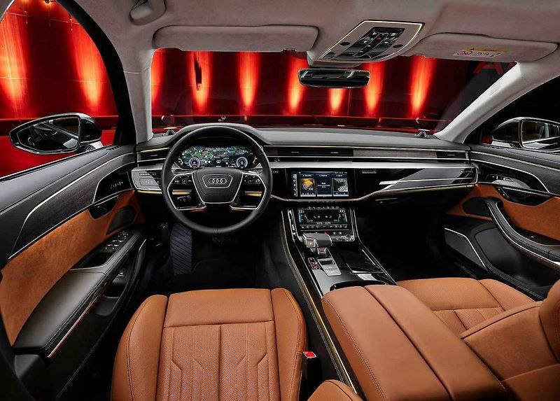 Audi A8 L budeme vídat třeba v diplomatických čtvrtích