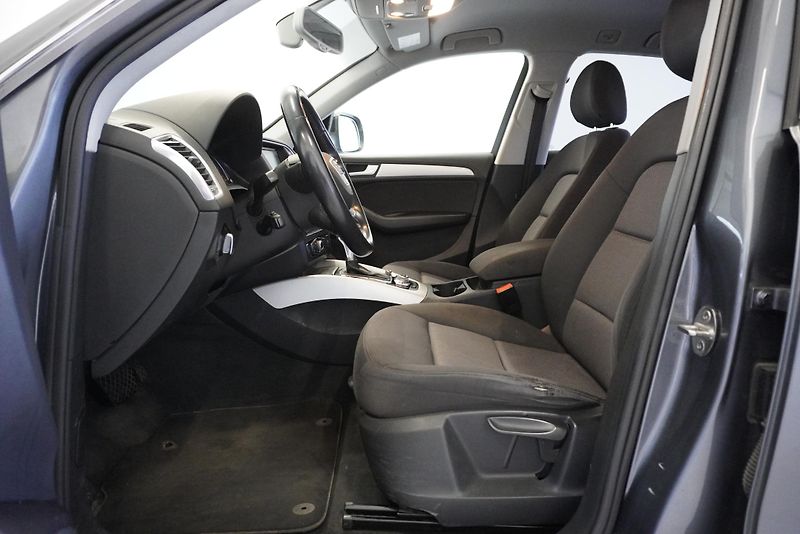 Audi Q5 3,0 TDI QUATTRO AUTOMAT - fotka 11 z 28