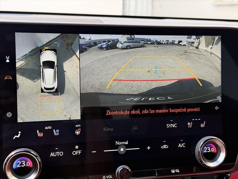 Lexus NX 350h 2,5 F-sport TOP, 4x4 - fotka 20 z 28