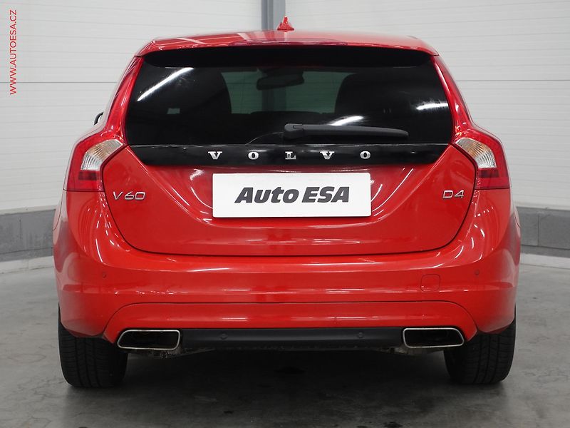 Volvo V60 (2014) 2.0 D, AT, tempo, park.asist - fotka 5 z 19
