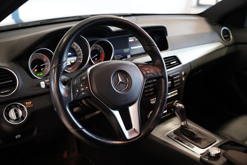 Mercedes-Benz Třídy C - fotka 6 z 6