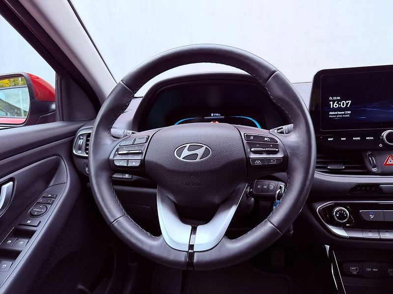 Hyundai i30 1.5 DPi CVVT Comfort, ČR - fotka 17 z 29