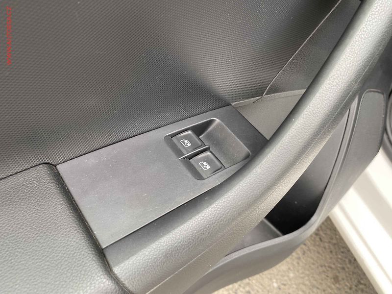 Škoda Rapid (2019) 1.0 TSi, 2.maj,ČR, Ambition - fotka 13 z 17