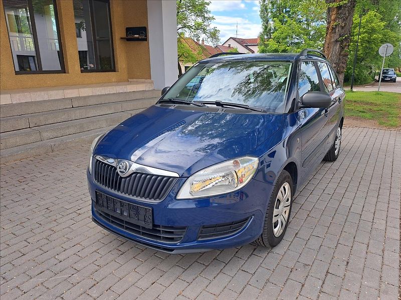 Škoda Fabia 1,2 HTP - fotka 4 z 47