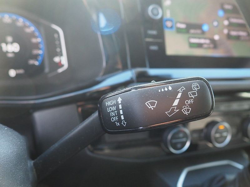 Volkswagen Multivan (2020) 2.0 TDI 146 kW, 4Motion - fotka 24 z 36