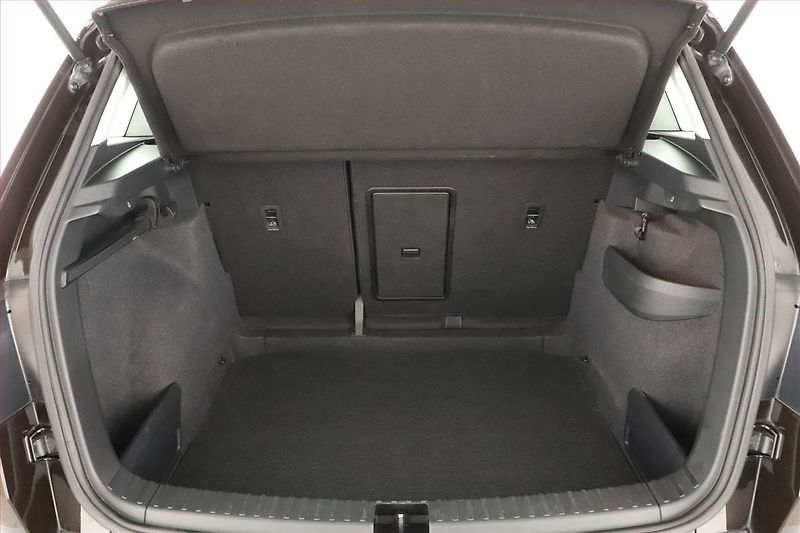 Škoda Karoq (2020) 1.0 TSI, Tempomat - fotka 10 z 14