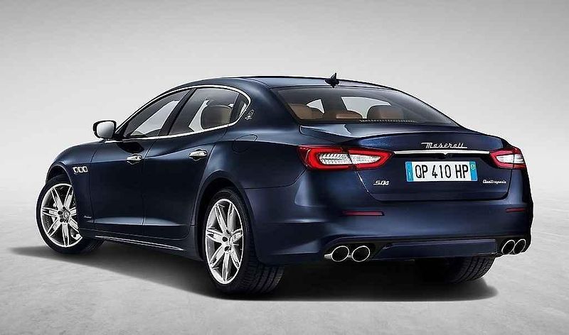 Maserati Quattroporte.