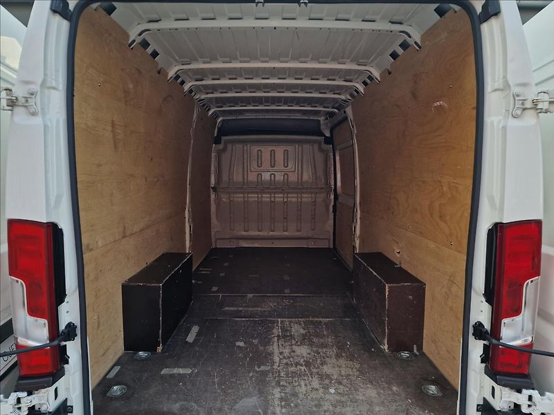 Peugeot Boxer 2.2HDI 103kW L4H2,ČR,1.Maj. - fotka 18 z 48