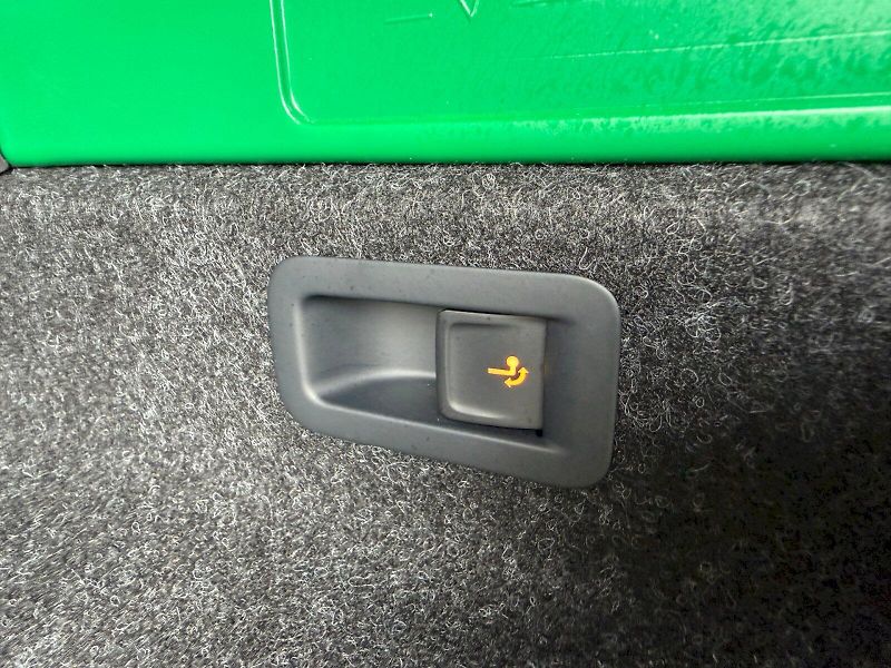 Škoda Enyaq (2022) RS 220kW 82kWh 4x4 - fotka 35 z 35