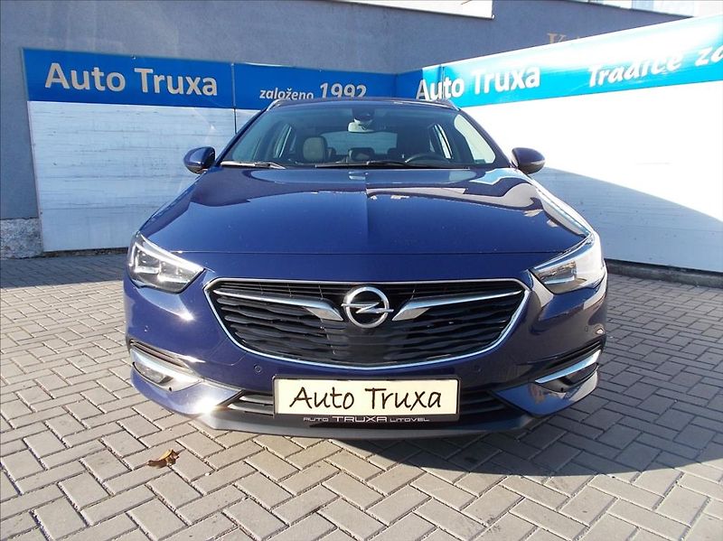 Opel Insignia ST 1.6 CDTi 100kW INNOVATION - fotka 34 z 46