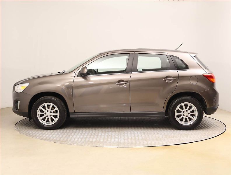 Mitsubishi ASX (2014) 1.8 DI-D MIVEC, 4X4, Tempomat - fotka 3 z 17