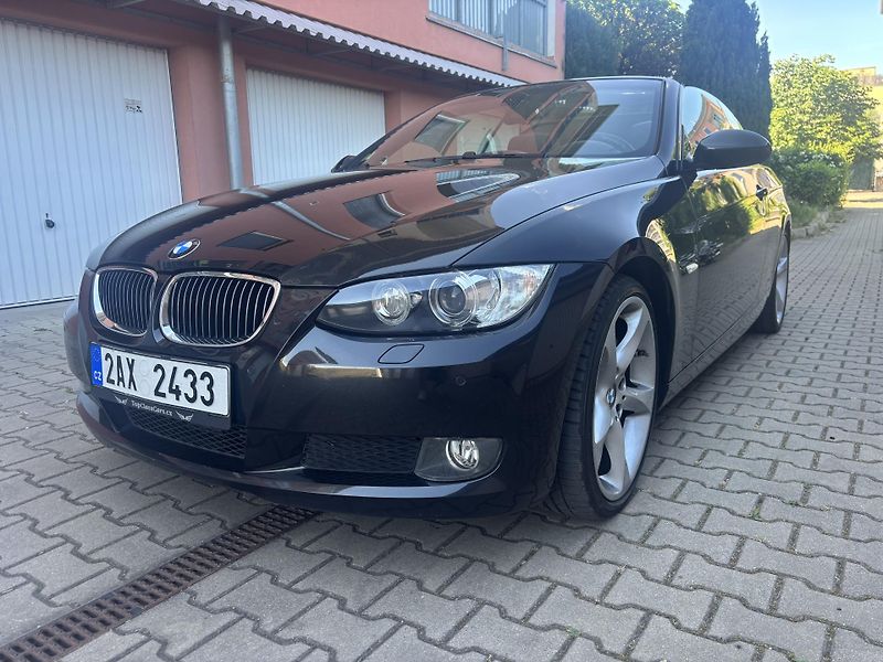 BMW Řada 3 (2008) - fotka 27 z 27
