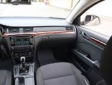 Škoda Superb (2011) 2.0 TDI, 4X4, Tempomat - náhled 8