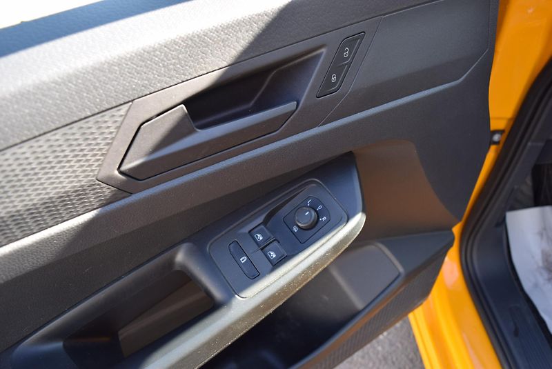 Volkswagen Caddy (2021) 2.0TDI 90kw TRENDLINE TAŽNÉ - fotka 18 z 39