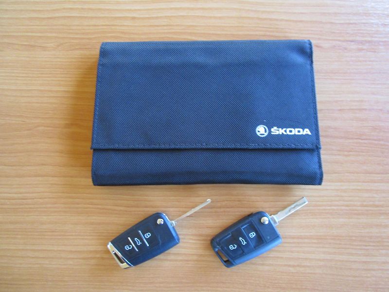Škoda Karoq 1,6TDI-85KW-DSG-NOVÁ STK - fotka 30 z 30