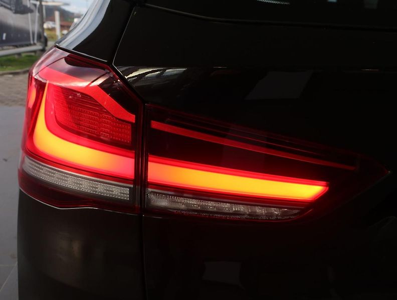 BMW X1 (2022) xDrive25e Sport Line - fotka 18 z 19