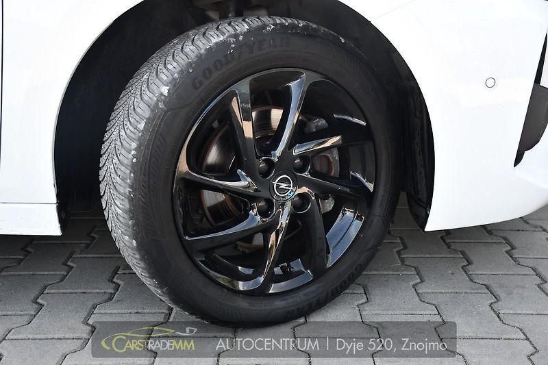 Opel Corsa 1.2T 96kW GS AUTOMAT - fotka 46 z 51