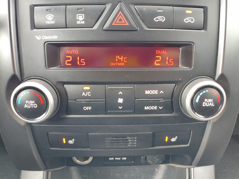 Kia Sorento (2011) 2,2 CRDI Sport 4x4 145Kw - fotka 19 z 28