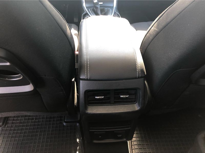 Ford S-MAX 2.0 TDC-i - fotka 23 z 28
