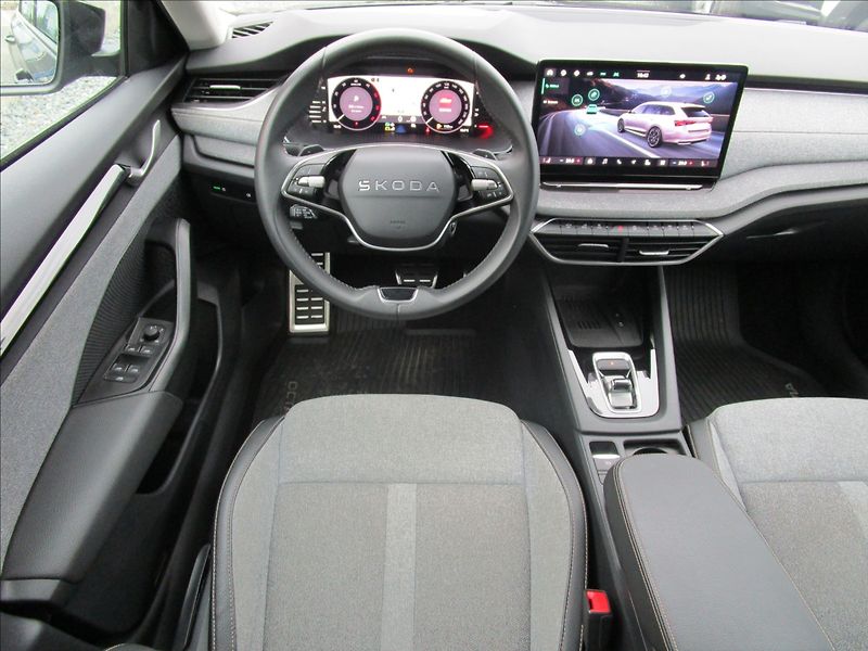 Škoda Octavia Combi 2.0TDi DSG Selection - fotka 12 z 59