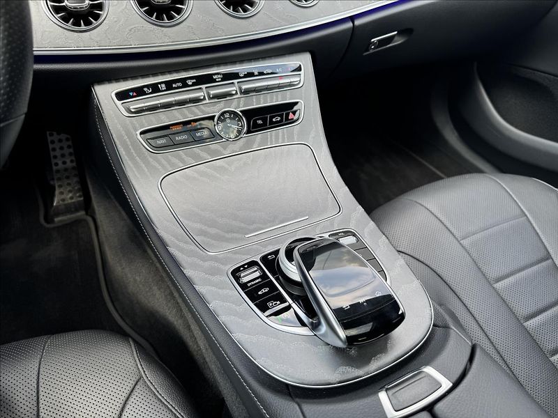 Mercedes-Benz CLS 2,9 400D AMG Line 4MATIC ČR DP - fotka 17 z 31