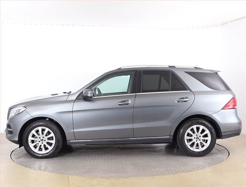 Mercedes-Benz GLE (2017) 350 d - fotka 3 z 20