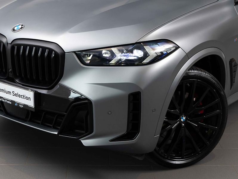 BMW X5 xDrive30d - fotka 7 z 24
