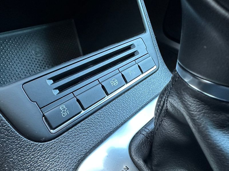 Volkswagen Tiguan (2012) 2.0Tdi 103Kw 4x4 Sport/Style - fotka 25 z 26