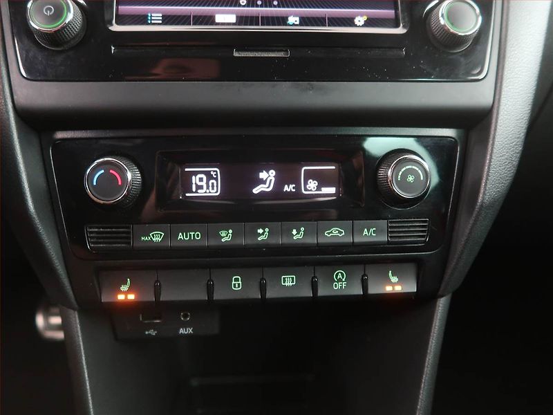 Škoda Rapid (2017) Monte Carlo 1.0 TSI, Bi-Xenony - fotka 15 z 18